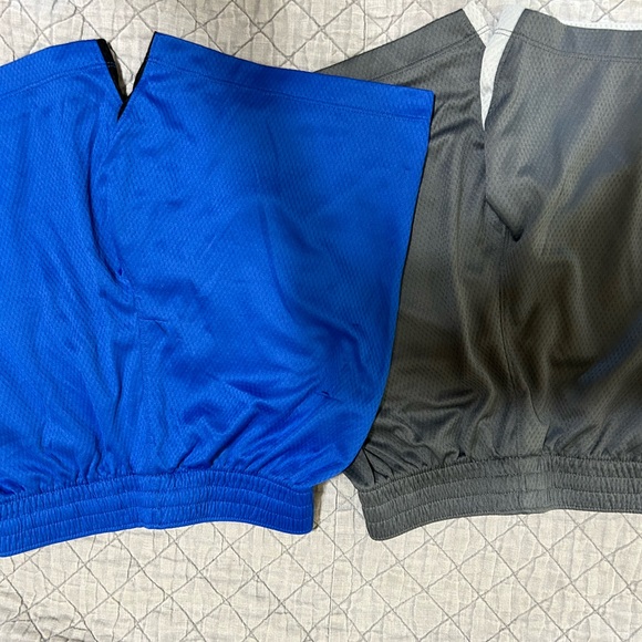2 pairs of Nike athletic shorts for boys sized Small. - Picture 4 of 6
